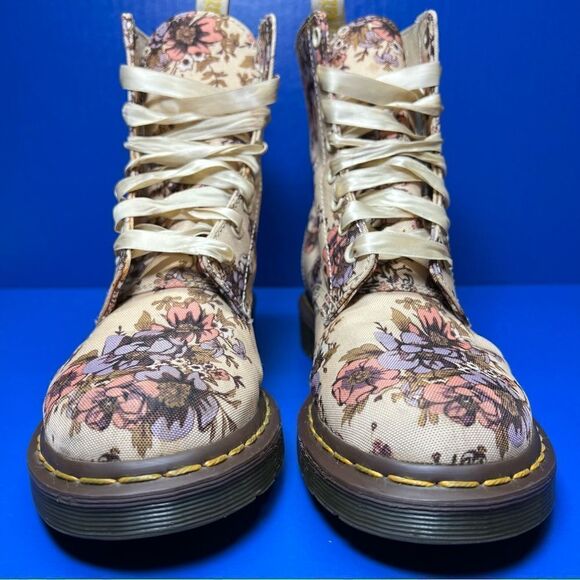 Dr. Martens Womens Beckett 'Wild Rose' Beige Canvas Boots 7 - Picture 2 of 13